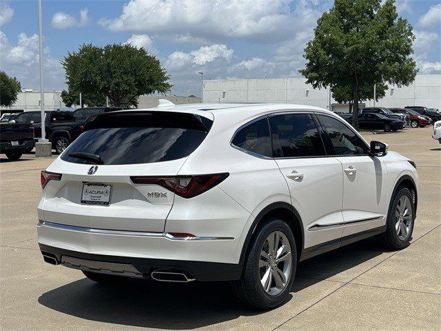 New 2026 Platinum White Pearl Acura FWD image 4