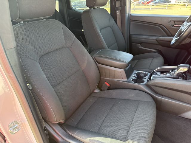 Used 2024 Summit White GMC Elevation image 24