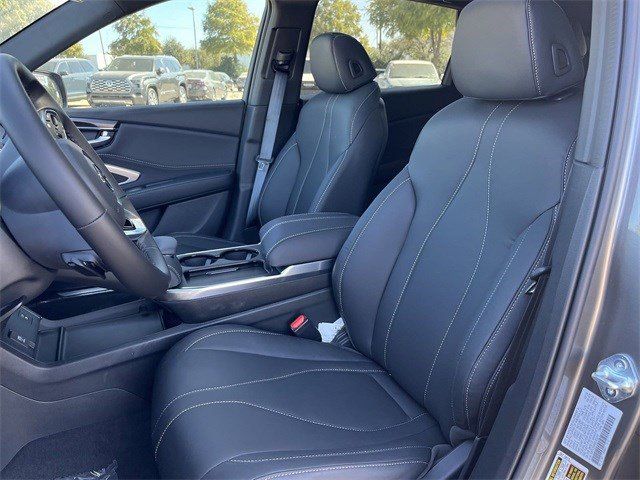 Used 2025 Platinum White Pearl Acura SH-AWD image 29