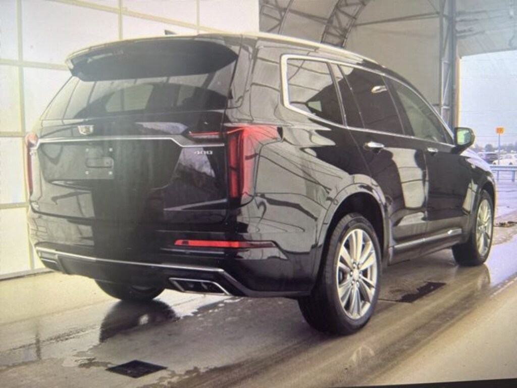 Used 2024 CADILLAC XT6 Premium Luxury SUV