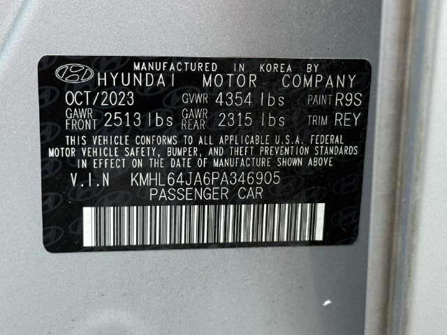 Used 2023 Curated Silver Hyundai SEL image 28