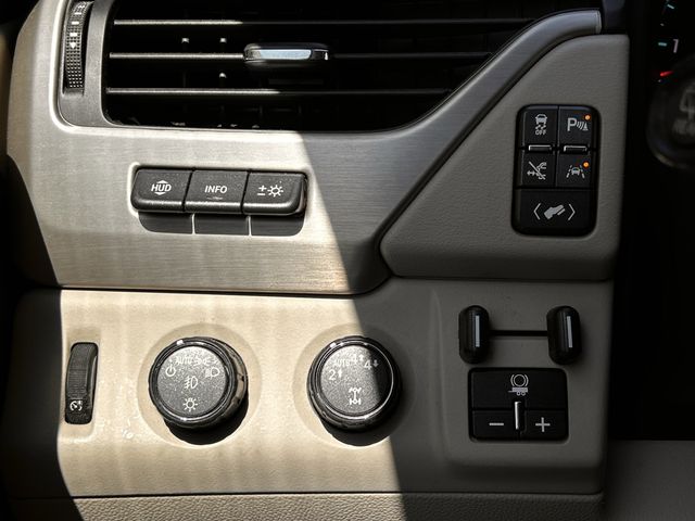 Used 2019 Dark Sapphire Blue Metallic GMC Denali image 24