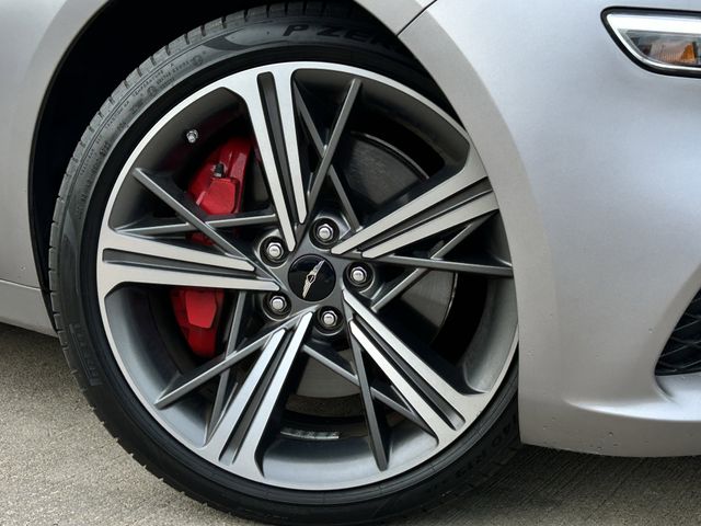 Used 2024 Bond Silver Genesis 3.3T Sport Advanced image 11