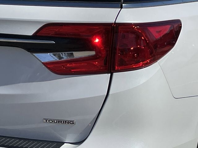 Used 2023 Platinum White Pearl Honda Touring image 6