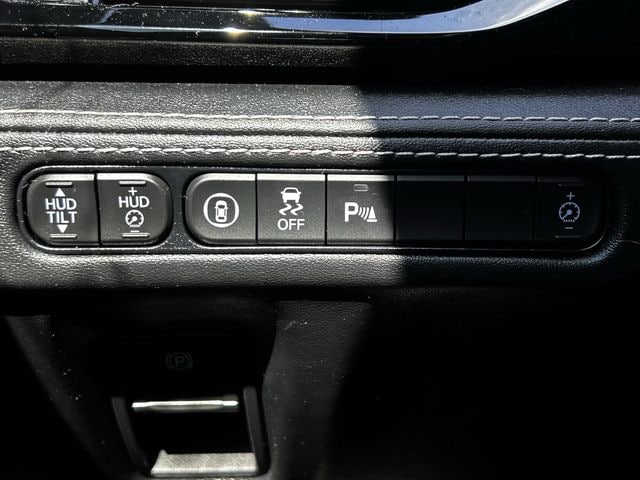 Certified Used 2023 Liquid Carbon Metallic Acura Advance image 24