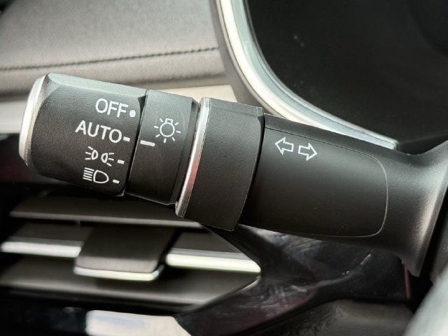 2025 Acura MDX Technology Package - Photo 21