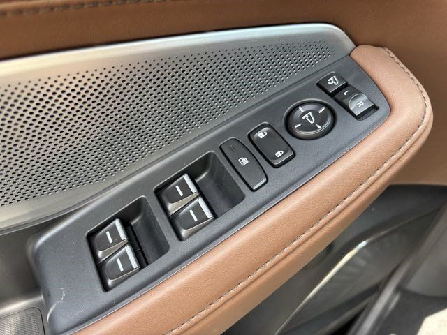 New 2026 Majestic Black Pearl Acura SH-AWD Advance Package image 24