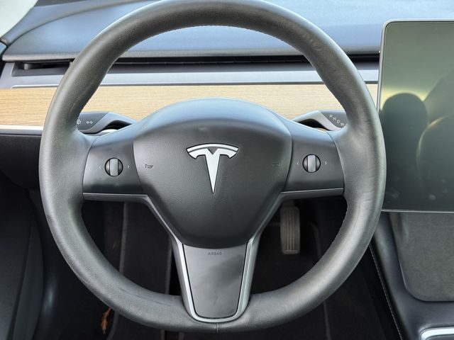 Used 2022 Pearl White Multi-Coat Tesla Long Range image 12