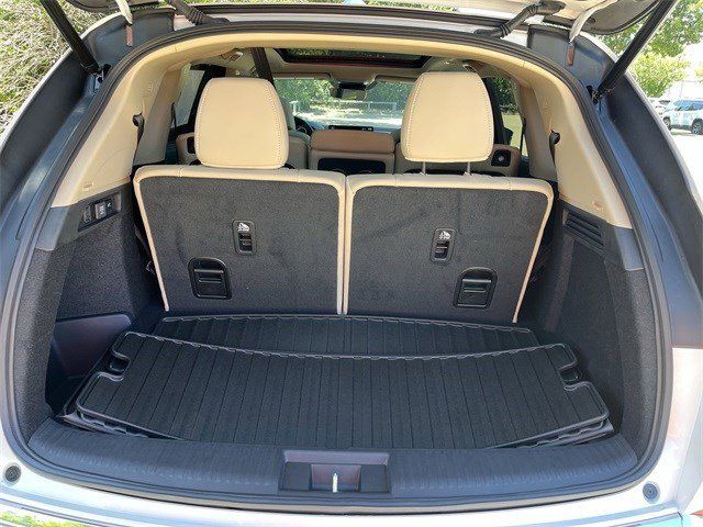 New 2026 Platinum White Pearl Acura FWD Technology Package image 33