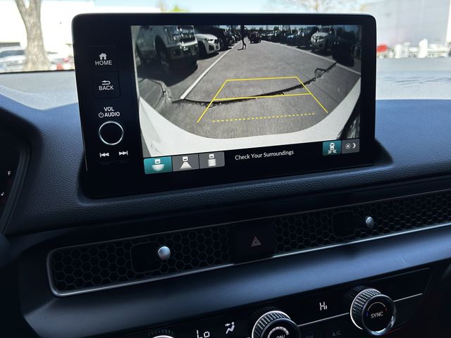 Used 2023 Championship White Honda  image 19