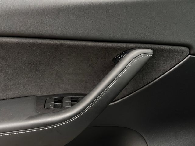 Used 2021 Pearl White Multi-Coat Tesla Long Range image 24