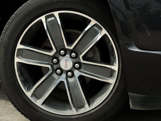 Used 2017 Iridium Metallic GMC Denali image 9