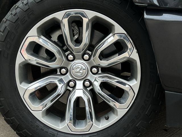 Used 2021 Maximum Steel Metallic Clearcoat Ram Laramie image 9