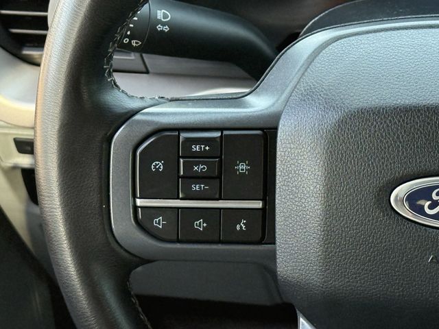 Used 2023 Agate Black Metallic Ford XLT image 13