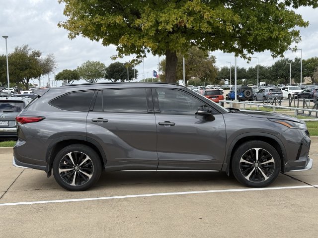 Used 2021 Toyota Highlander XSE SUV