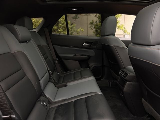 Used 2024 Sonic Gray Pearl Honda Touring image 31