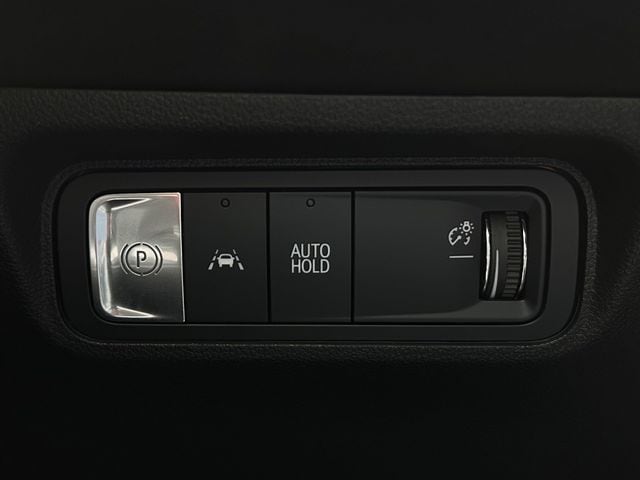 Used 2024 Sonic Gray Pearl Honda Touring image 24