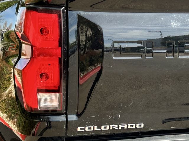 Used 2023 Black Chevrolet ZR2 image 7