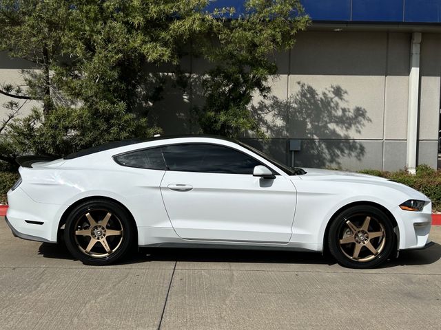 Used 2019 Oxford White Ford Ecoboost image 3