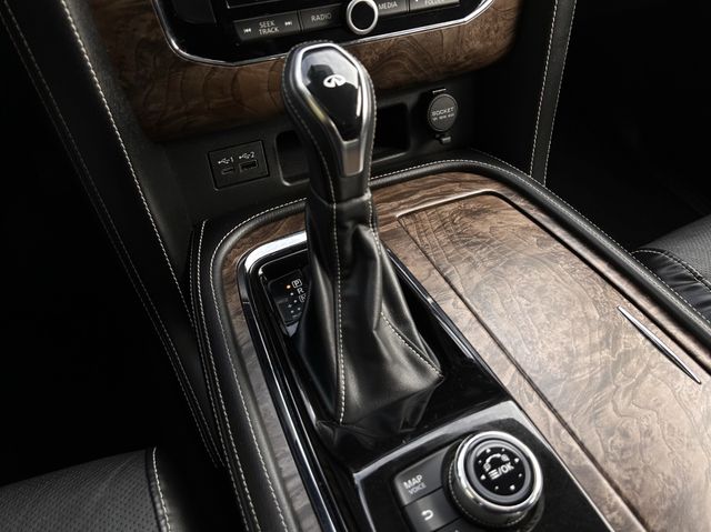 Used 2021 Graphite Shadow INFINITI Premium Select image 23