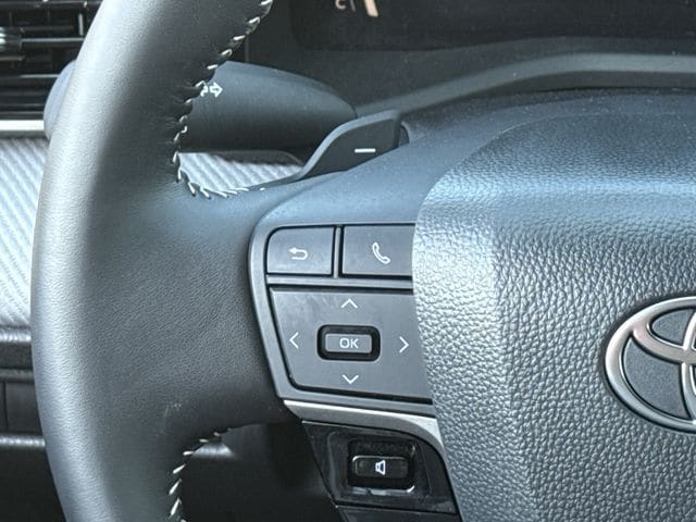 Used 2026 Ice Cap Toyota SE image 13