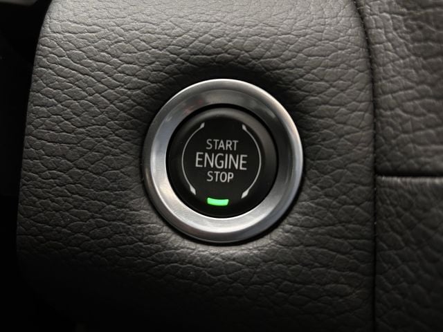 Used 2021 Onyx Black GMC Denali image 24