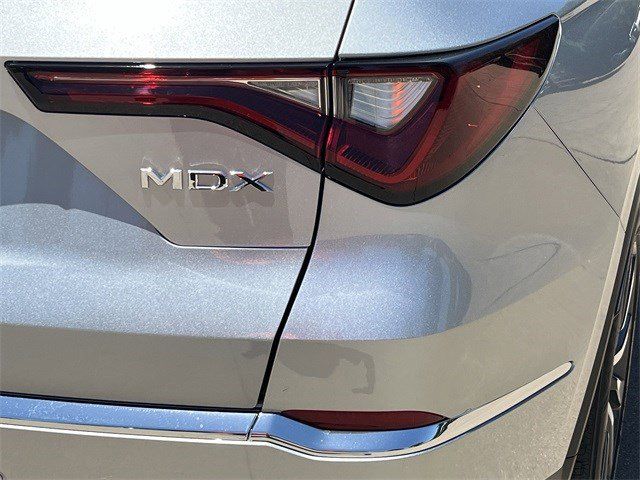 Used 2026 Solar Silver Metallic Acura Technology Package image 7