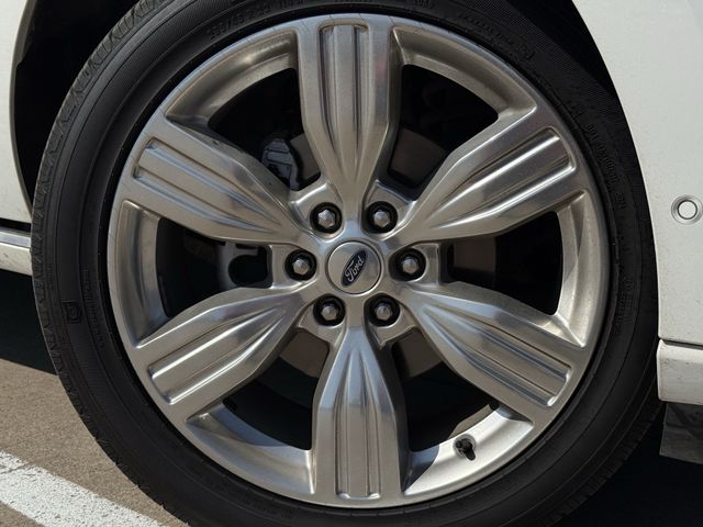 Used 2024 Star White Metallic Tri-Coat Ford Platinum image 9