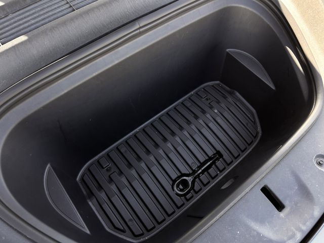 Used 2024 Stealth Gray Tesla Long Range image 34