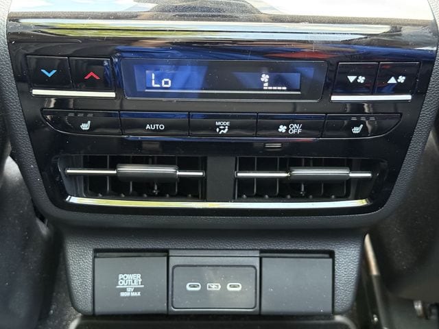 Certified Used 2025 Liquid Carbon Metallic Acura Advance Package image 31