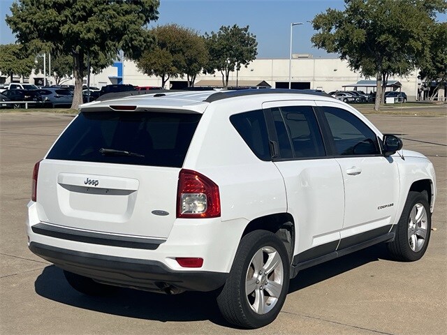 2012 Jeep Compass Latitude photo 4