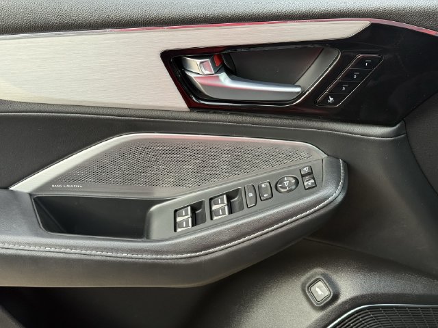 2025 Acura MDX Technology Package - Photo 23