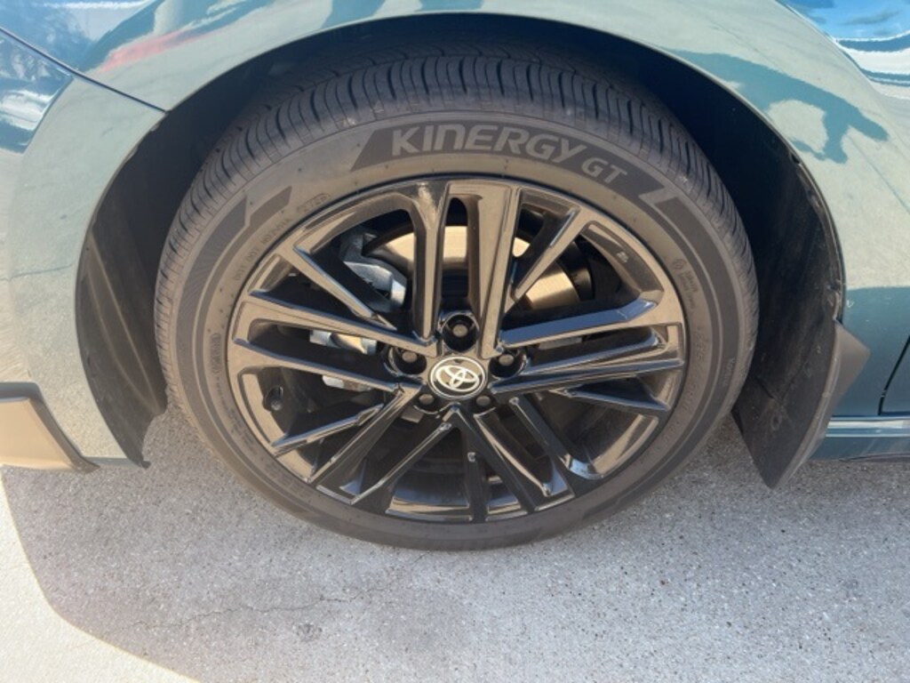 Used 2025 Toyota Camry SE Sedan