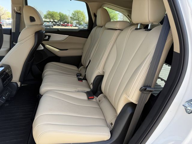 Certified Used 2025 Platinum White Pearl Acura Technology Package image 25