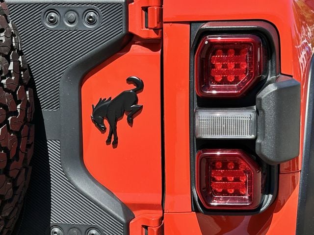Used 2022 Orange Ford Raptor image 8