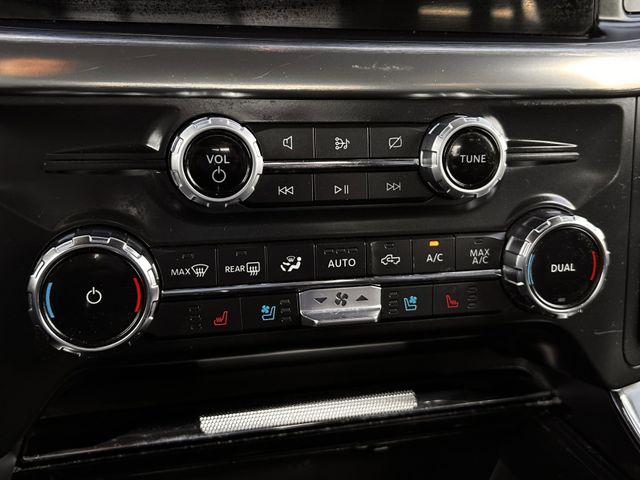 Used 2022 Star White Metallic Tri-Coat Ford Lariat image 19