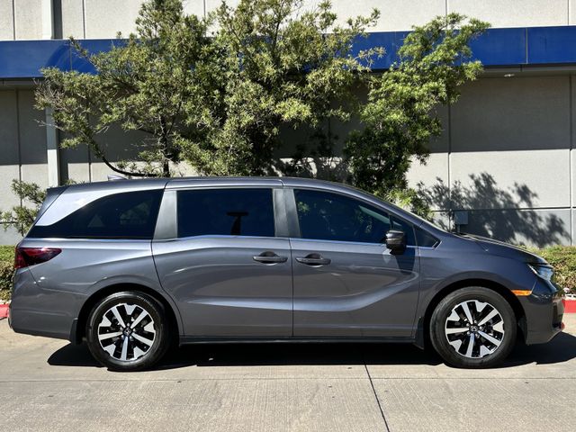 Used 2025 Modern Steel Metallic Honda EX-L image 3