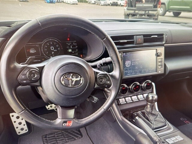 2022 Toyota GR86 Premium photo 3
