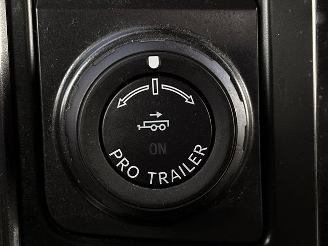 Used 2022 Star White Metallic Tri-Coat Ford Lariat image 21