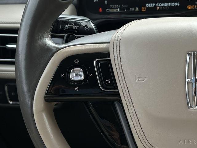 Used 2021 Pristine White Lincoln Reserve image 14