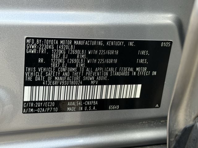 Used 2025 Silver Sky Metallic/Midnight Black Metallic Toyota XSE image 32