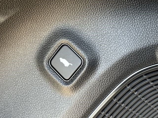 New 2026 Platinum White Pearl Acura SH-AWD image 21