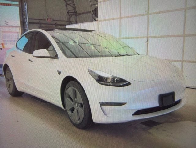 2023 Tesla Model 3 -'s photo