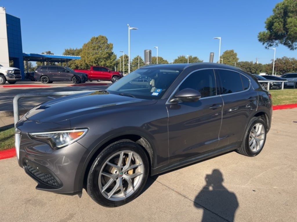 Used 2018 Alfa Romeo Stelvio SUV
