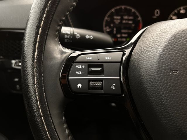 Used 2024 Platinum White Pearl Honda EX-L image 14