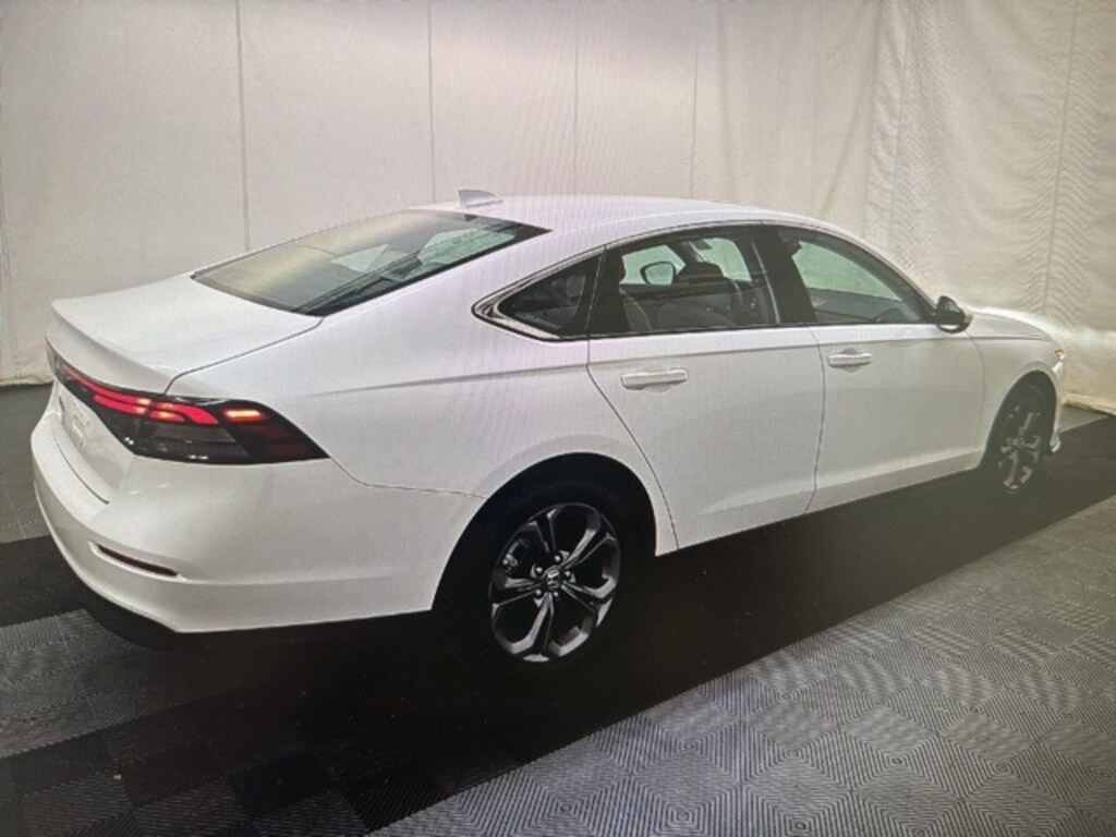 Used 2023 Honda Accord EX Sedan