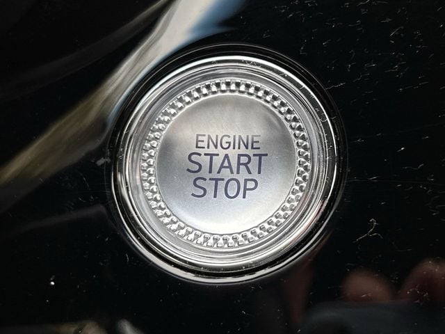 Used 2024 Bond Silver Genesis 3.3T Sport Advanced image 25