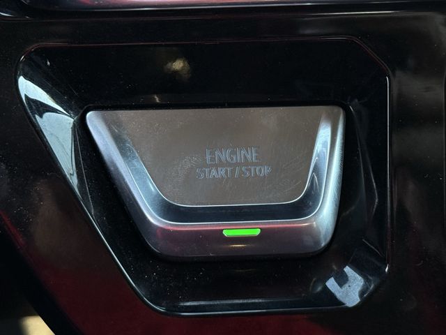 Used 2024 Onyx Black GMC Denali image 19