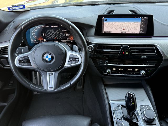Used 2020 Carbon Black Metallic BMW M550i xDrive image 11