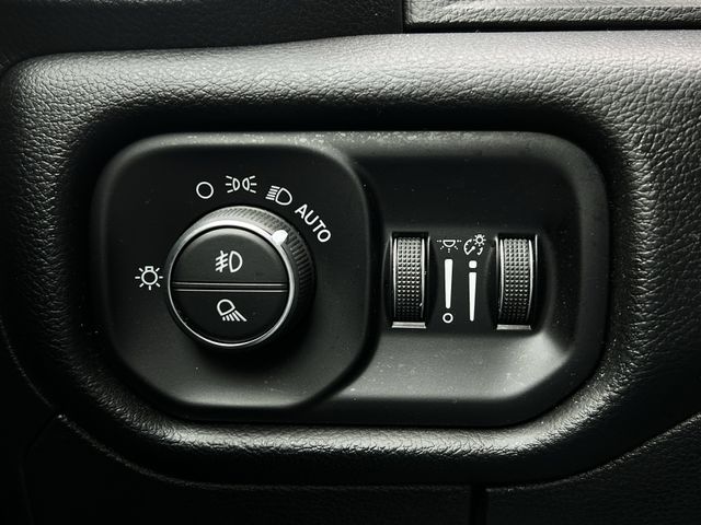 Used 2021 Maximum Steel Metallic Clearcoat Ram Laramie image 23